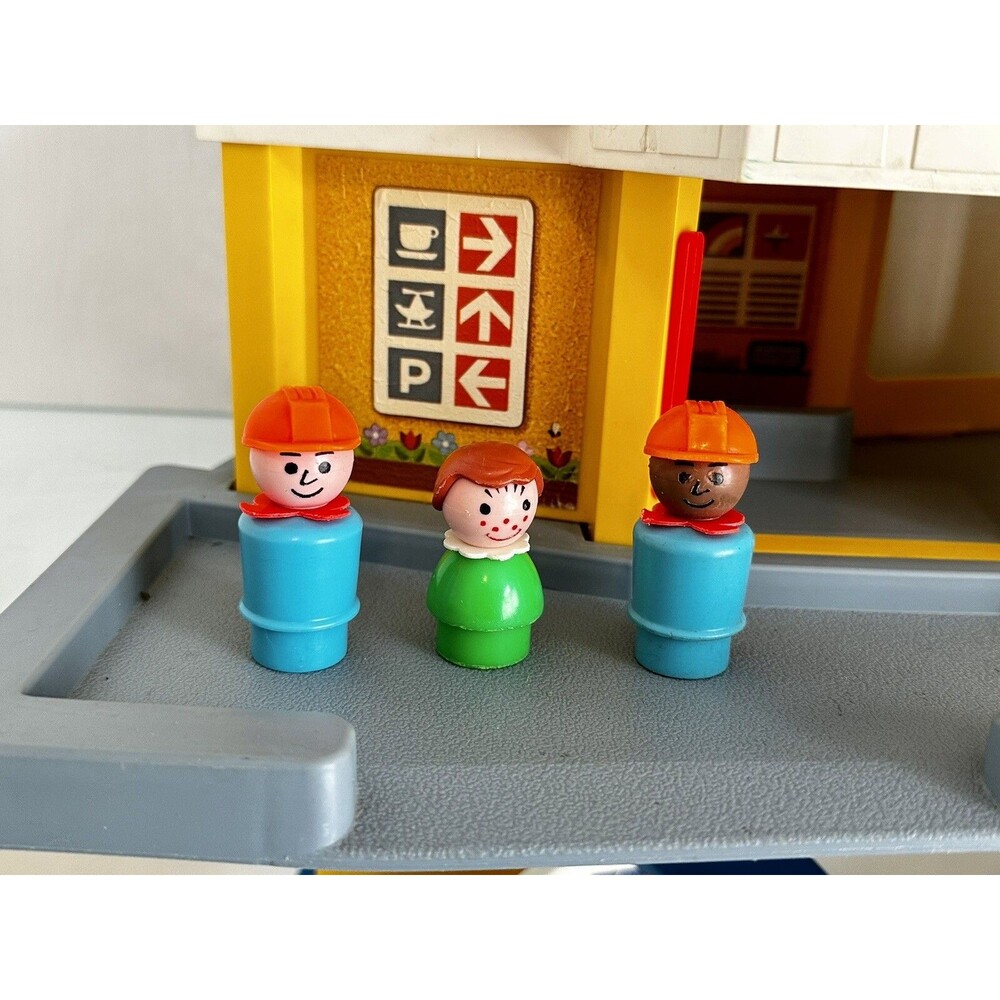 Fisher Price Little People Family Jetport Airport airplane Set 933 Vintage 1980 - Picture 5 of 9